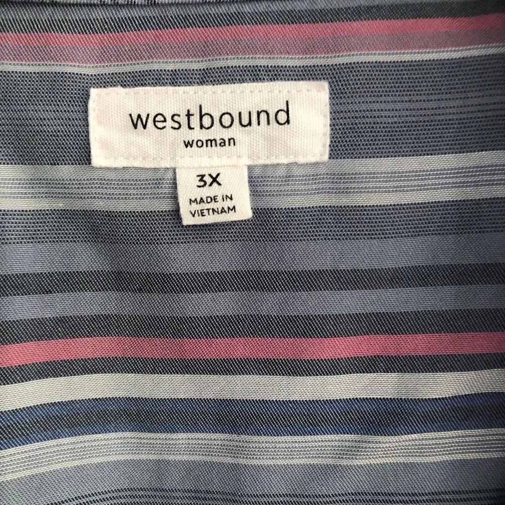 NWT Westbound Women’s Rolled-Up Sleeves Collar Front Button Closure Front Pocket - Picture 5 of 8